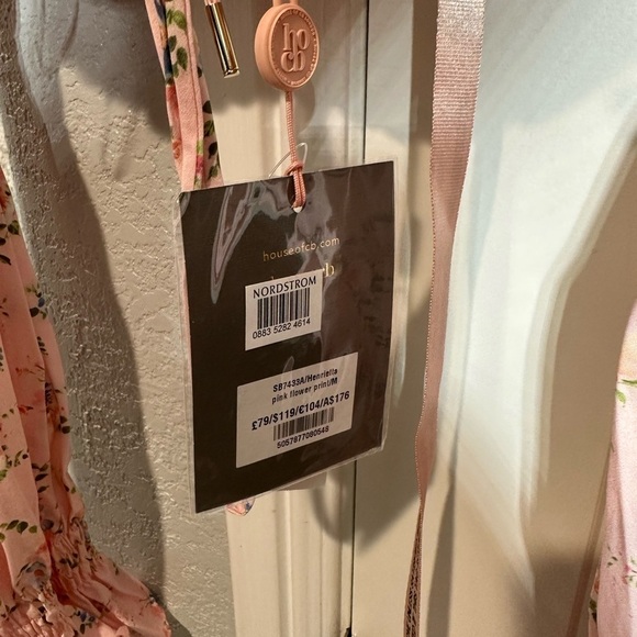 House of CB Henrietta Floral Top - Picture 13 of 13